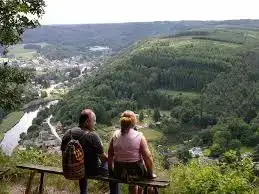Waldwanderweg zum Aussichtspunkt Naglémont
