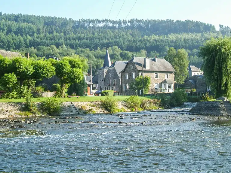 Paysage de la vallée de la Semois le long de la Route du Tabac