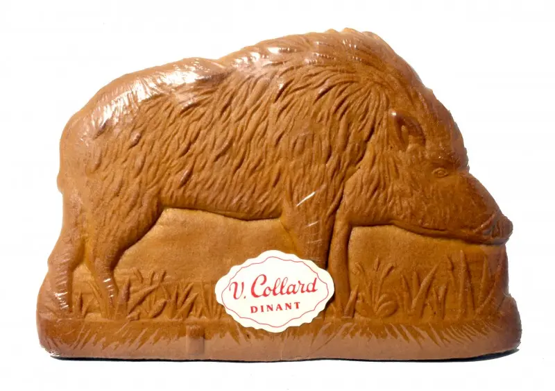 Couques de Dinant sculpted in colorful wooden molds